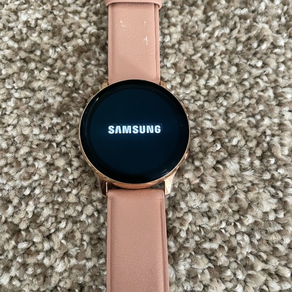 Samsung Galaxy Watch Active 2 with accessories - Picture 8 of 8